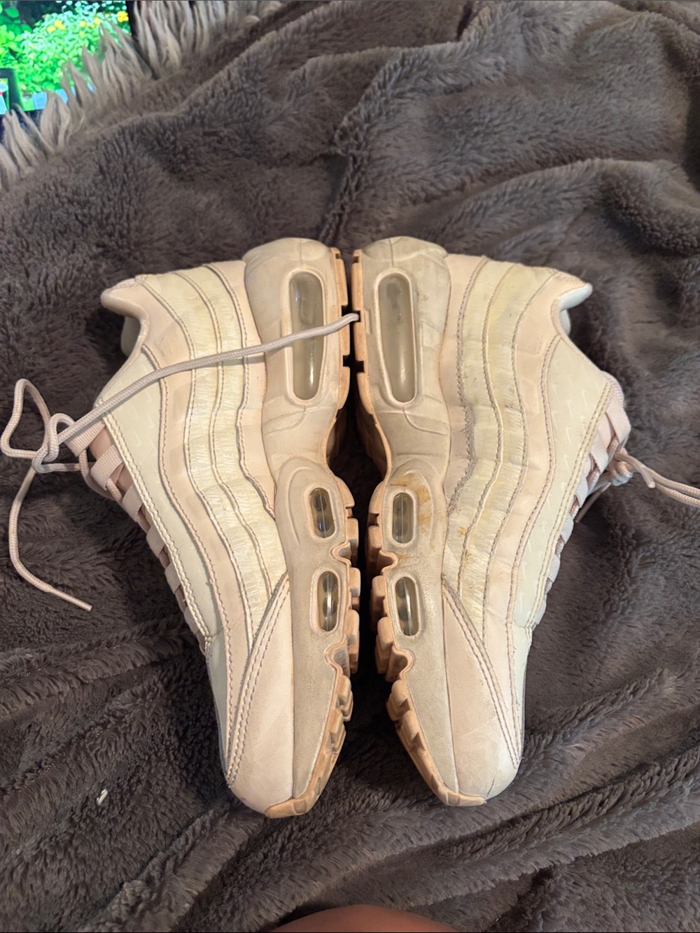 Nike Cream and Pale Pink Air Max 95 Sneakers - Picture 2 of 4
